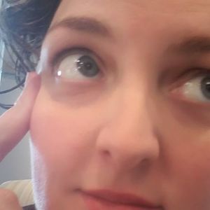 Meet your Posher, Alicia